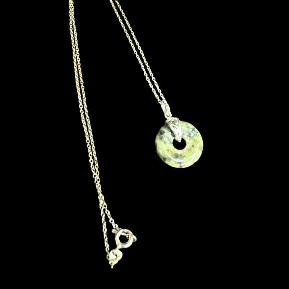 Sterling Green Open Round Stone Pendant Necklace - Picture 5 of 7
